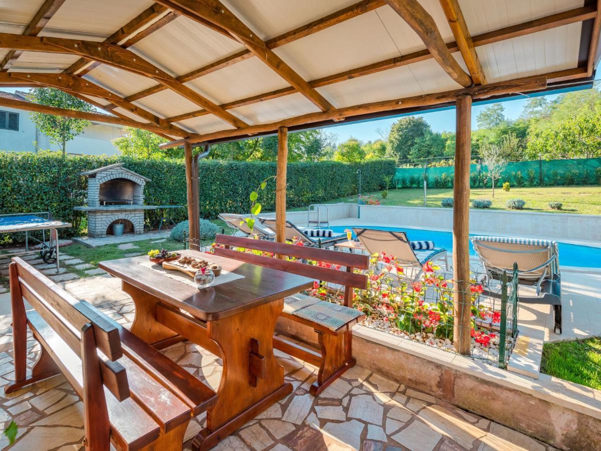 Holiday Home Hacienda - PZN316 Tinjan Dış mekan fotoğraf