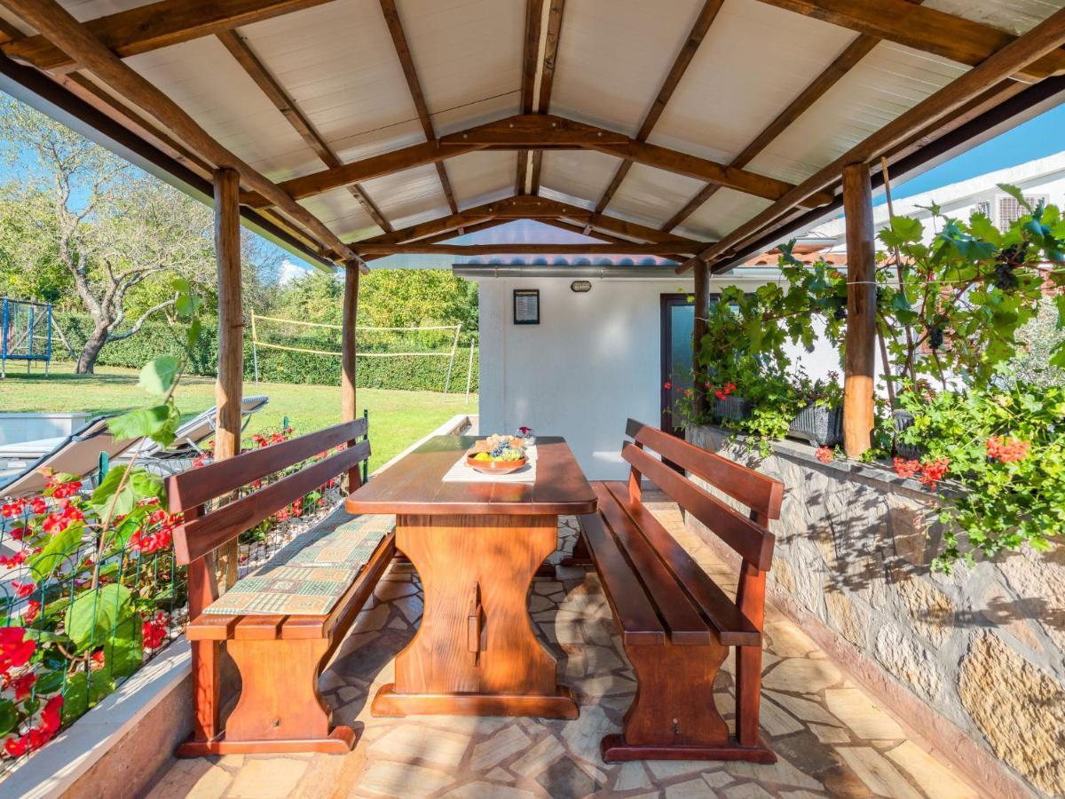 Holiday Home Hacienda - PZN316 Tinjan Dış mekan fotoğraf